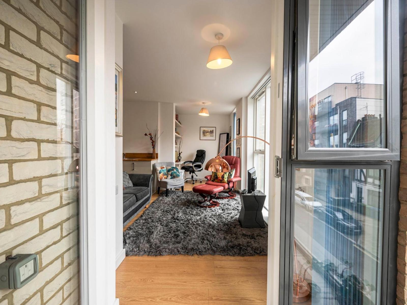 London Apartment Near Tower Bridge And Tube Pass The Keys エクステリア 写真