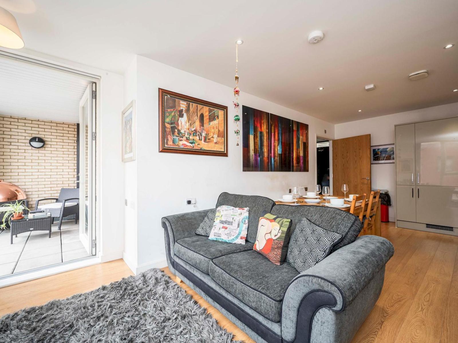 London Apartment Near Tower Bridge And Tube Pass The Keys エクステリア 写真