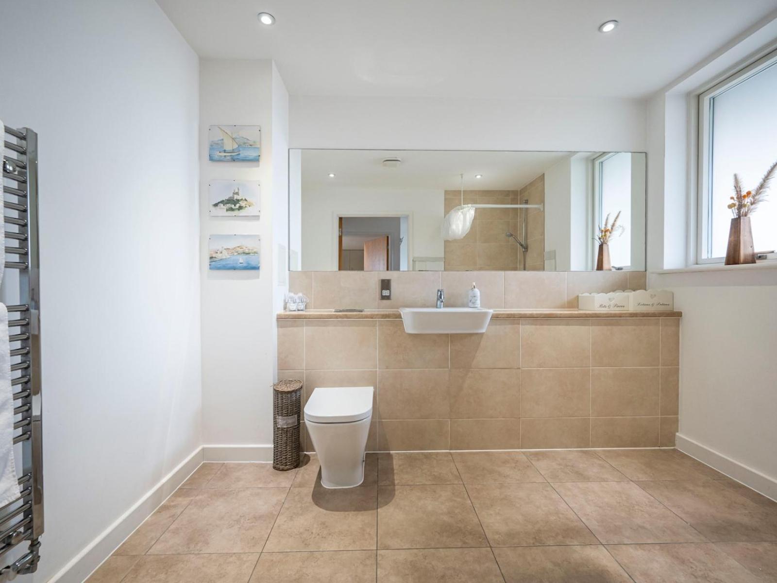 London Apartment Near Tower Bridge And Tube Pass The Keys エクステリア 写真
