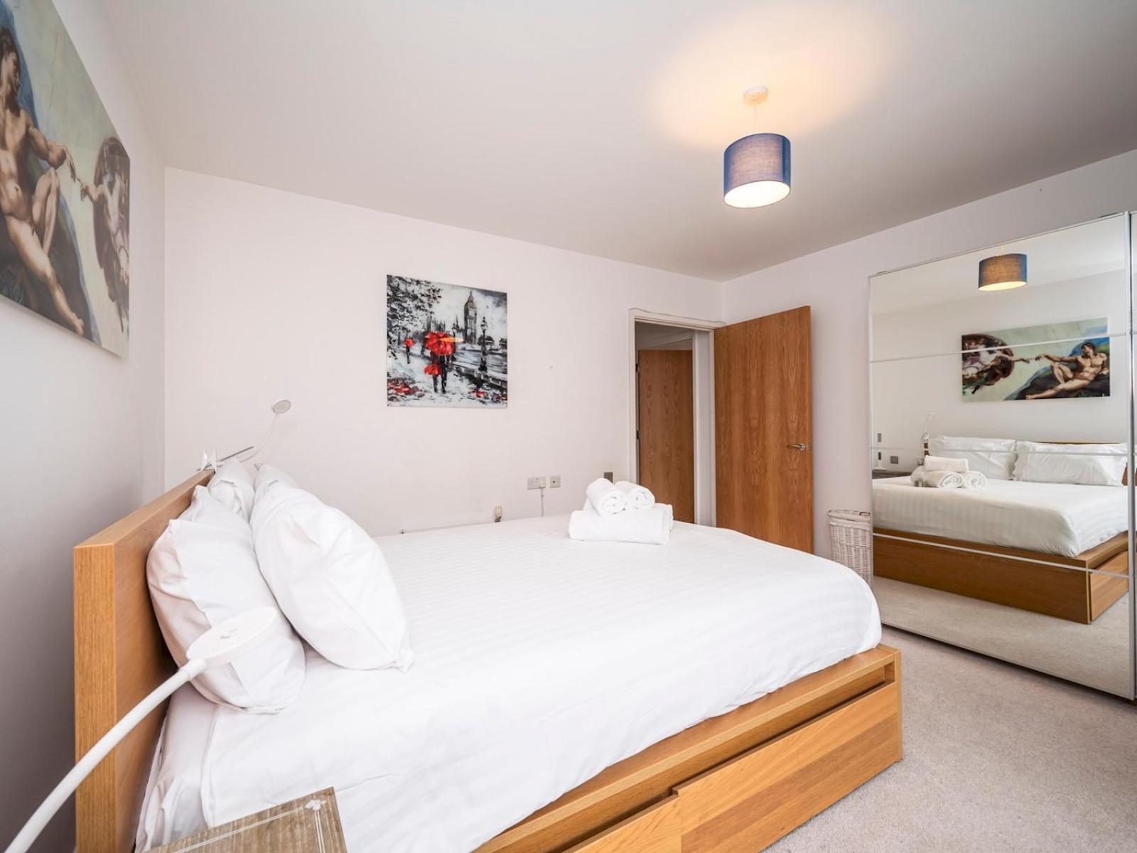 London Apartment Near Tower Bridge And Tube Pass The Keys エクステリア 写真